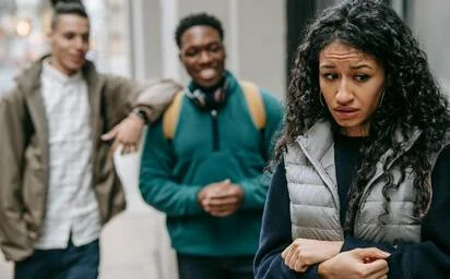 Imagen de ¿QUÉ PUEDE HACER UNA PERSONA QUE HA SIDO VÍCTOMA DE ACOSO SEXUAL?